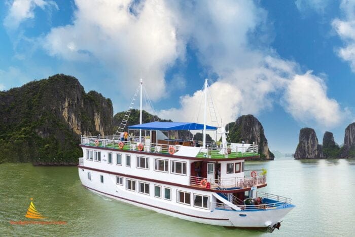 Sunlight Cruise Lan Ha bay