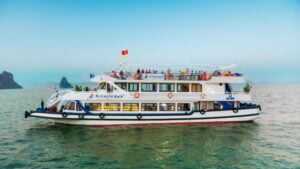 excursion-luxury-cruise-halong-1-day