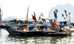 HaLong-Bay’s-fishing-villages