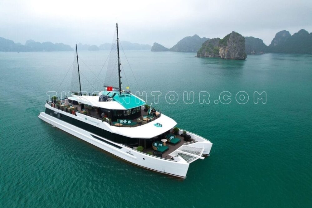 Du thuyền Catamaran Vịnh Lan Hạ 1 Ngày