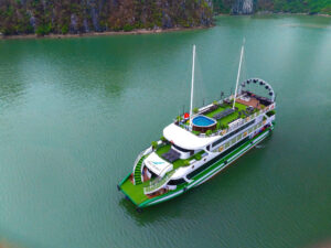 vera cruise halong